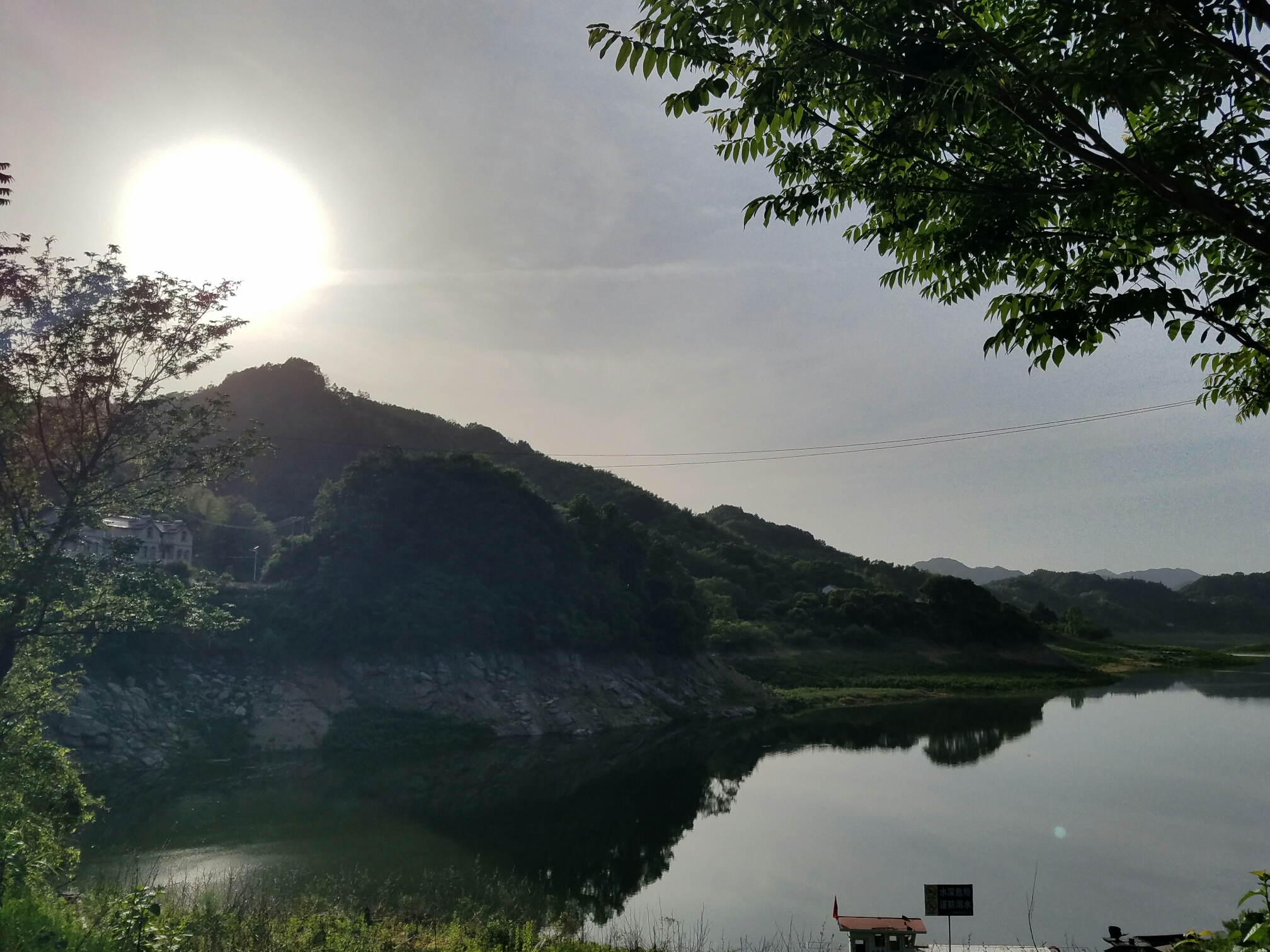 驴友团快乐行之二一一一响洪甸水库闲云潭影休闲农庄