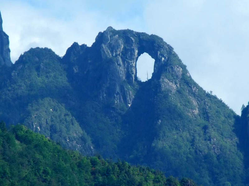 怒江著名景点—石月亮