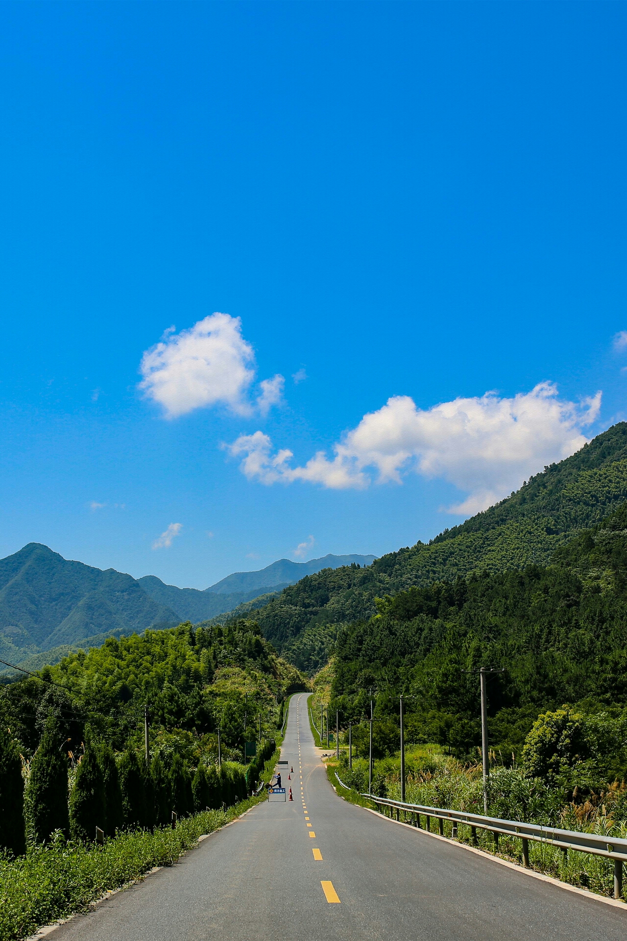 山路起伏心婉转