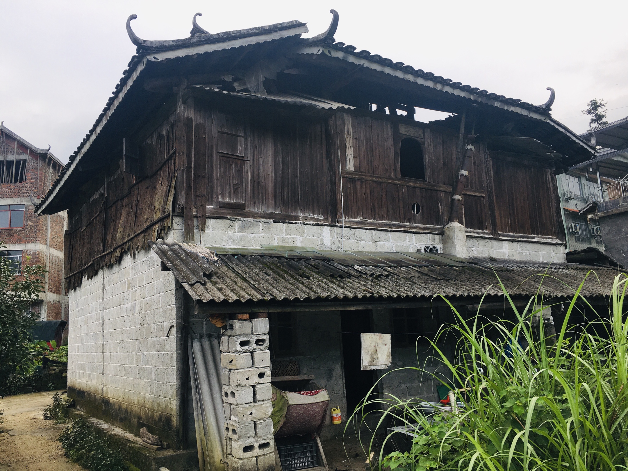 融水雨卜苗寨