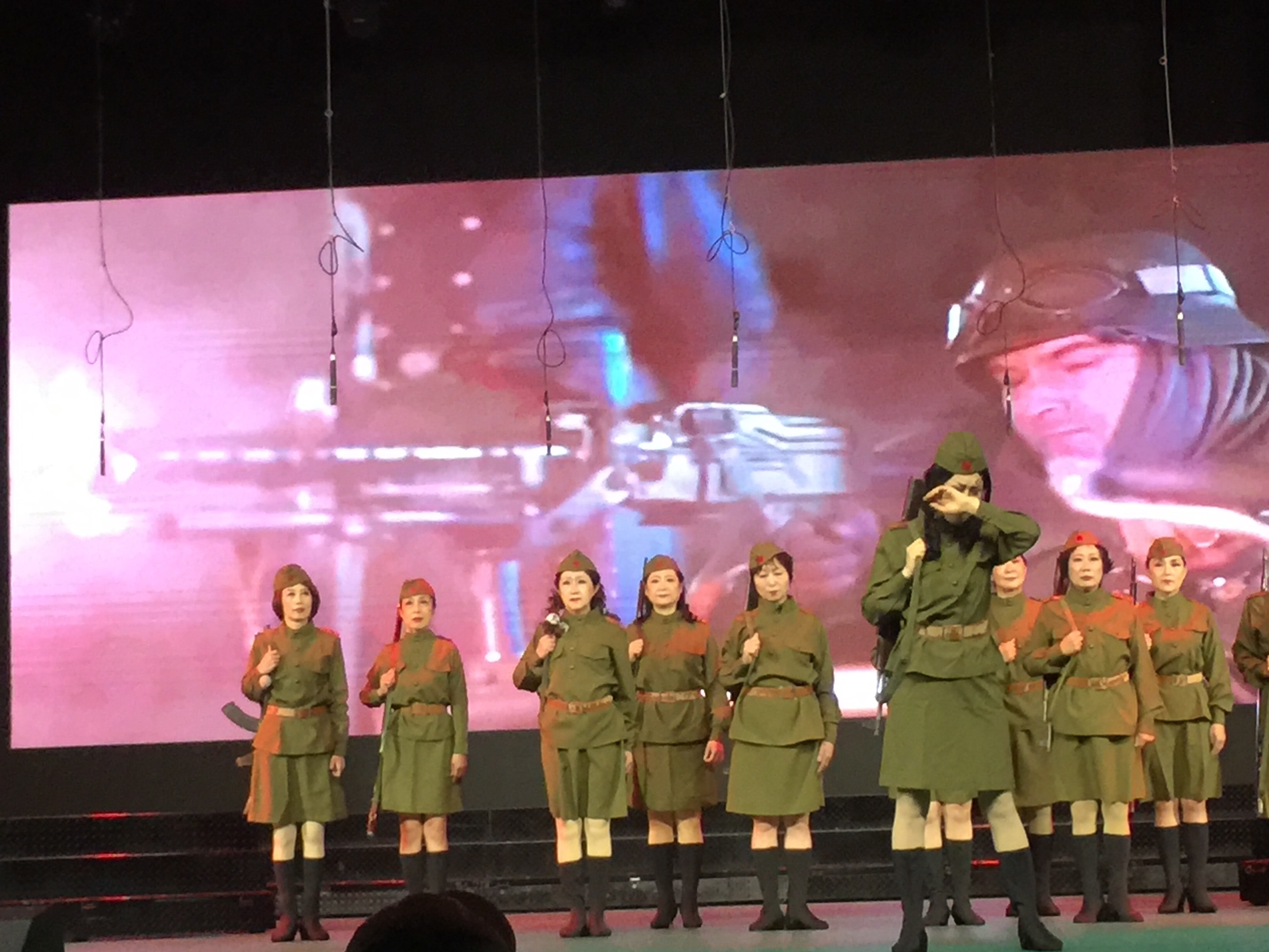 牺牲的女兵们,永远活在我们的心中
