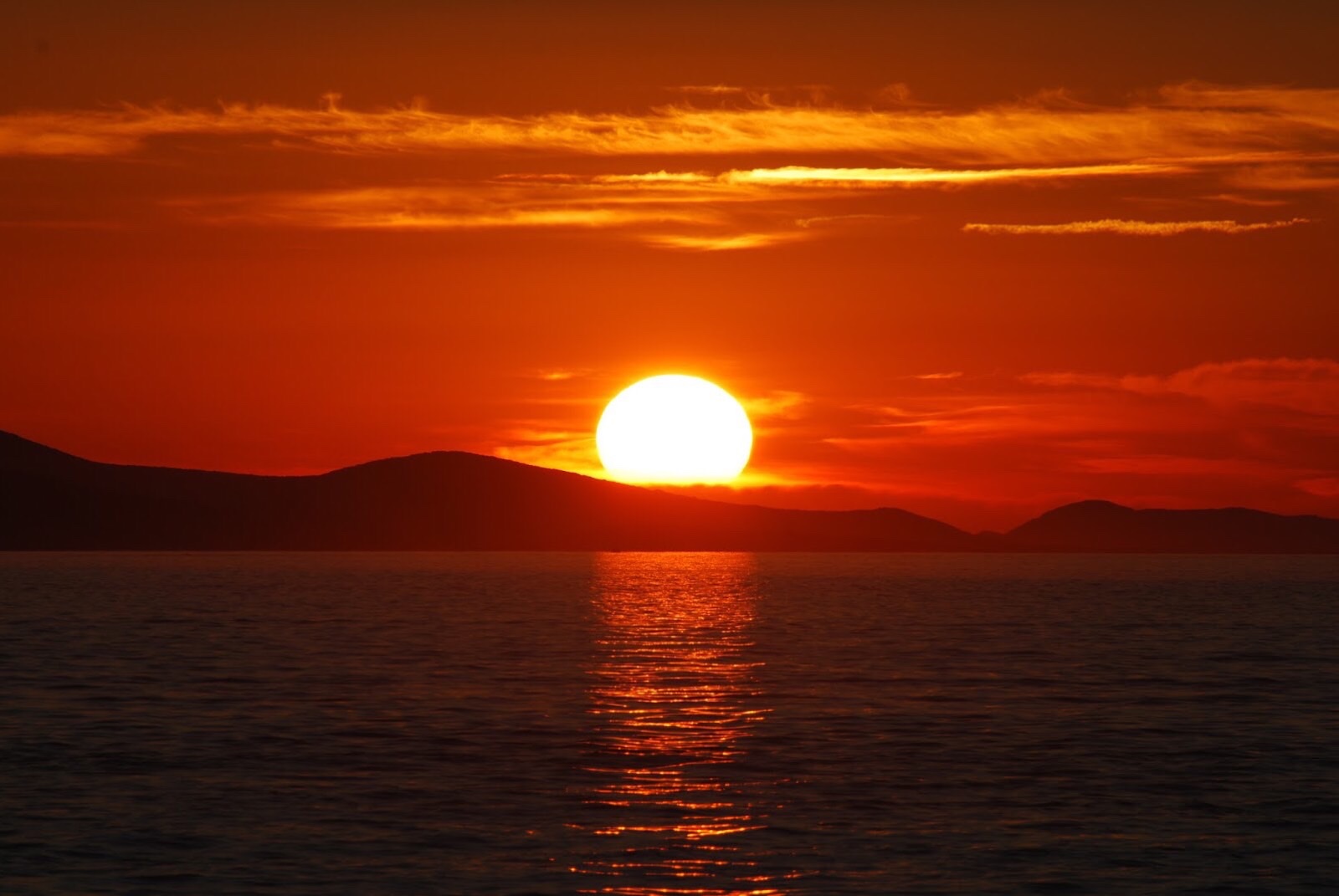 最美的日出,在清晨的海上(vv首发)