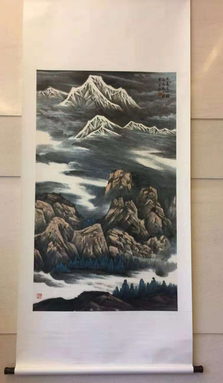 画家冰云应邀参加全国民营企业合作大会《用国画作品展示营口市地灵人