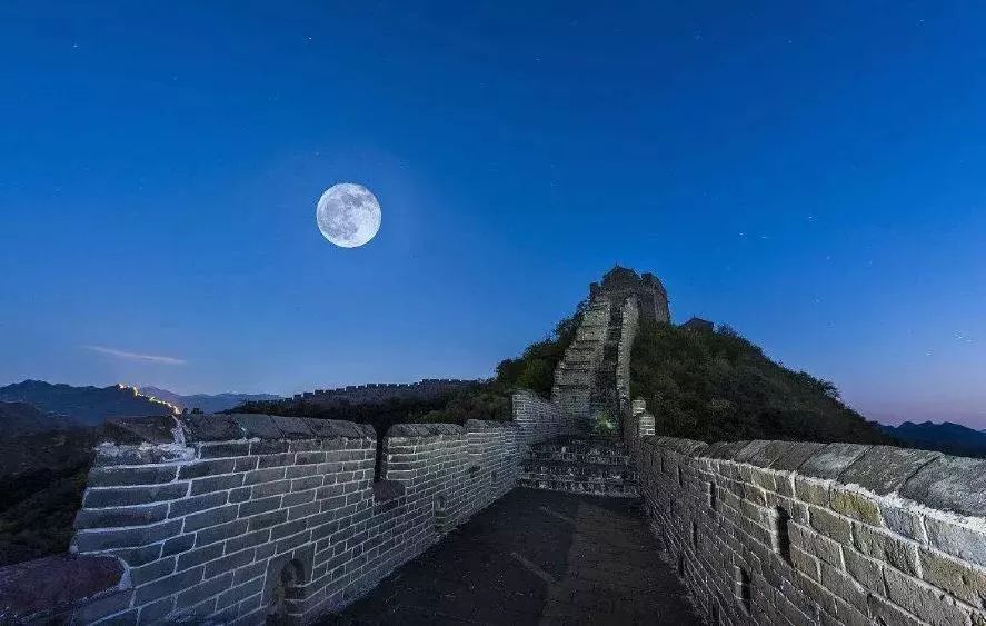 月光下的中国