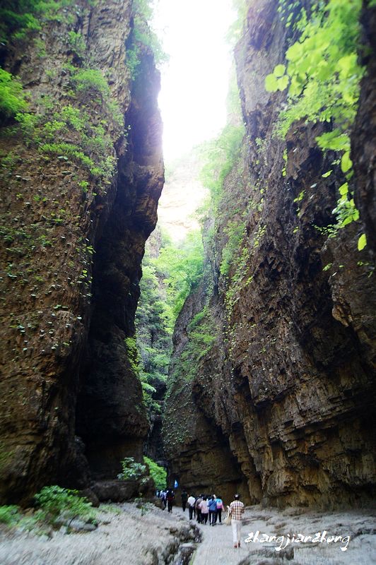 跟我一起走进野三坡百里峡景区