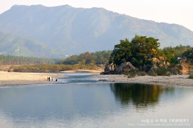 游览浙江楠溪江狮子岩