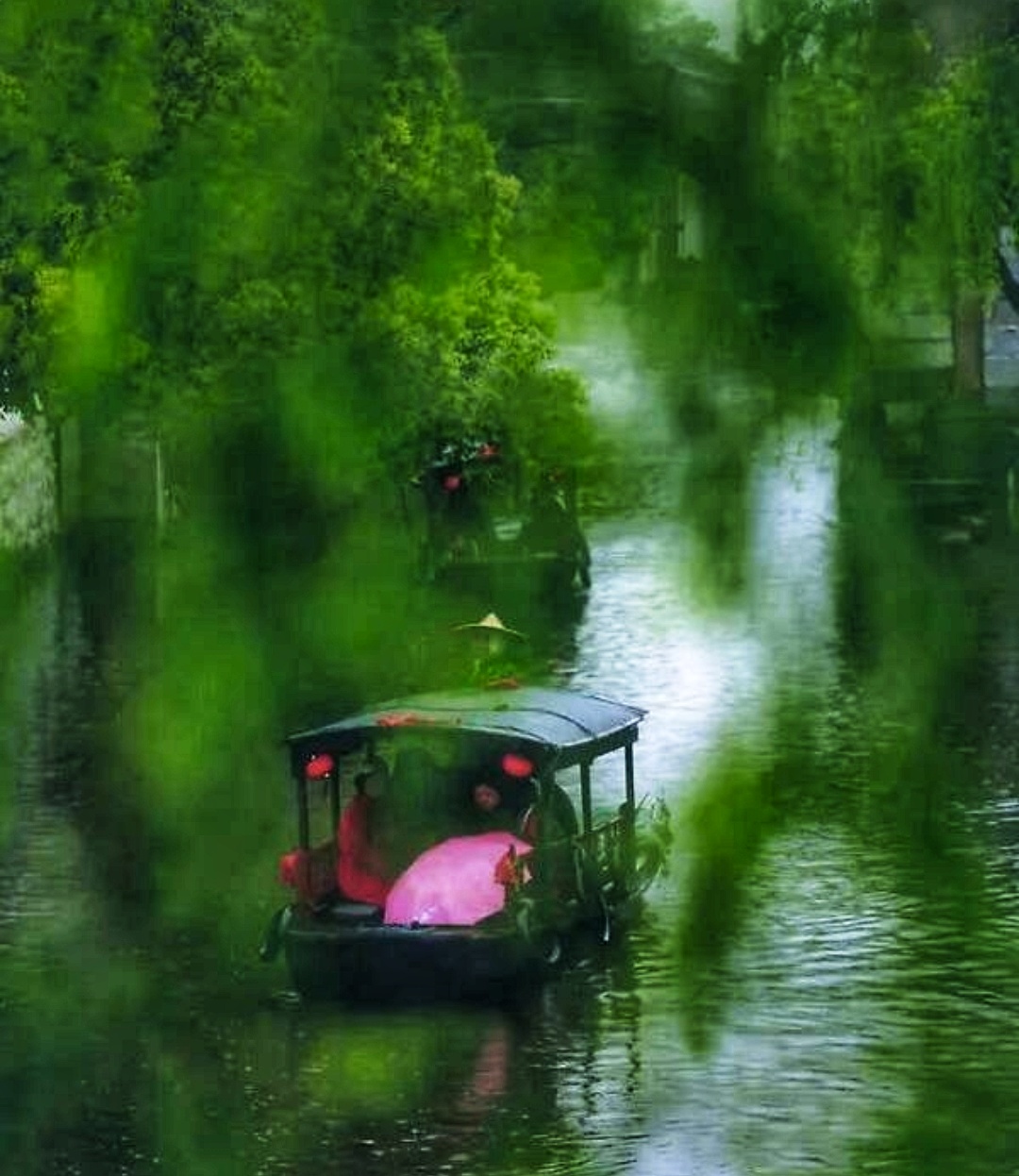 《六月到江南去听雨》