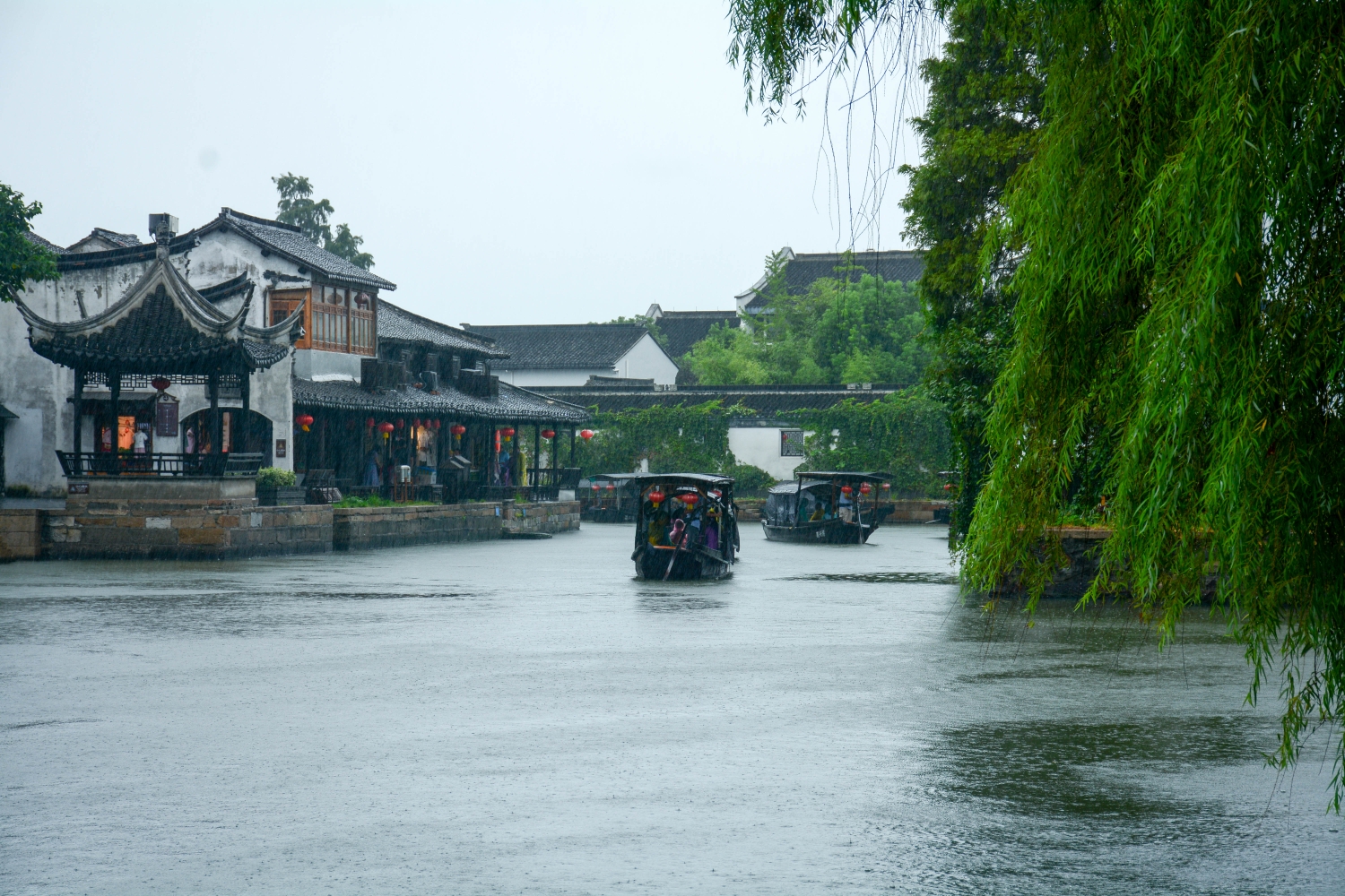 江南水墨丹青画中游……雨中游西塘,乌镇.