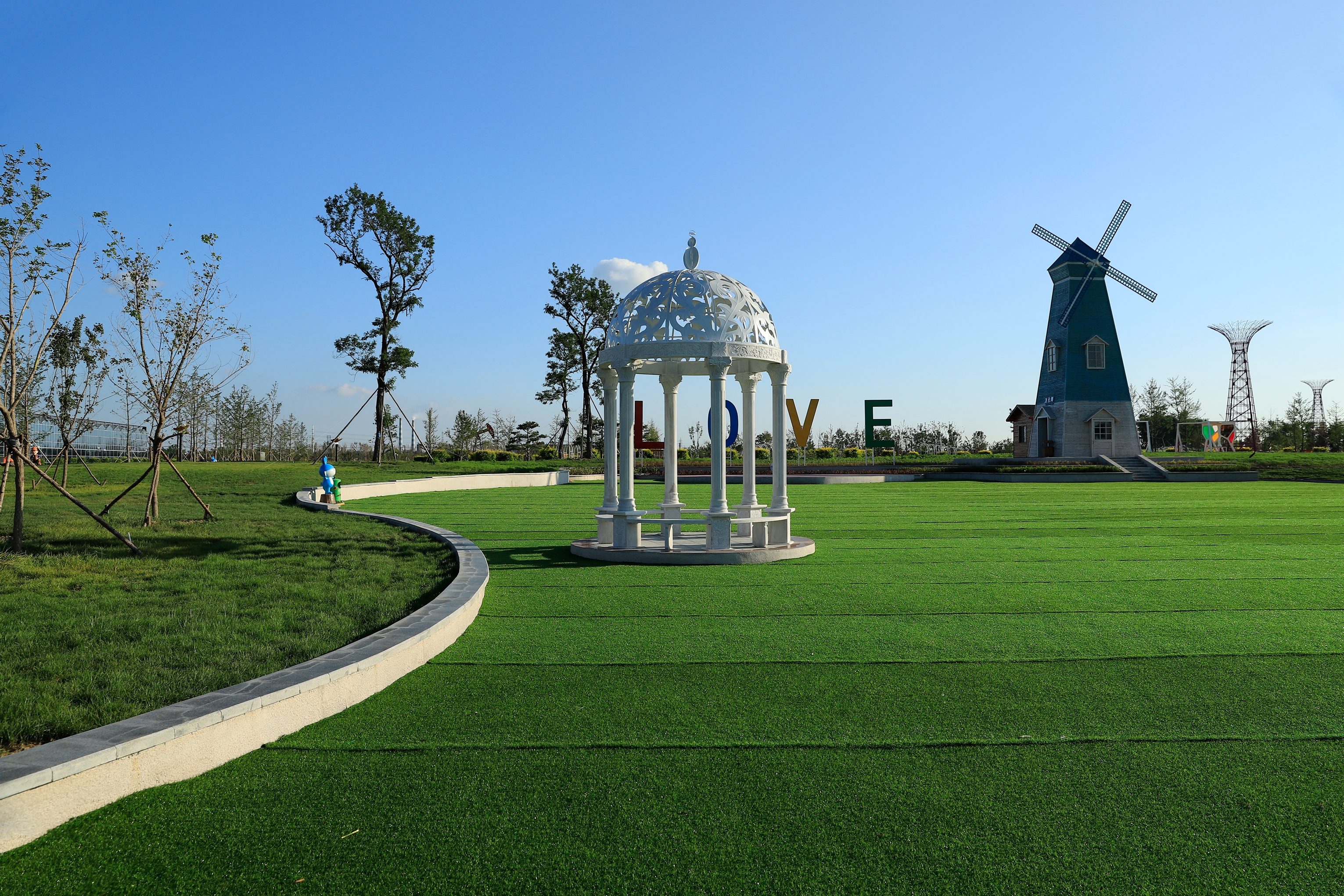 花海踏浪飘然醉,归来余香盈室堂——盘锦"锦绣花谷"