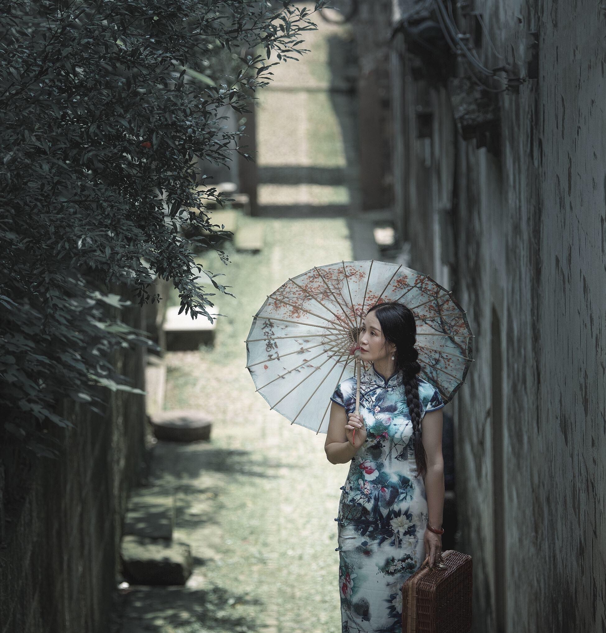 再遇雨巷 同题诗词五首〔首发]