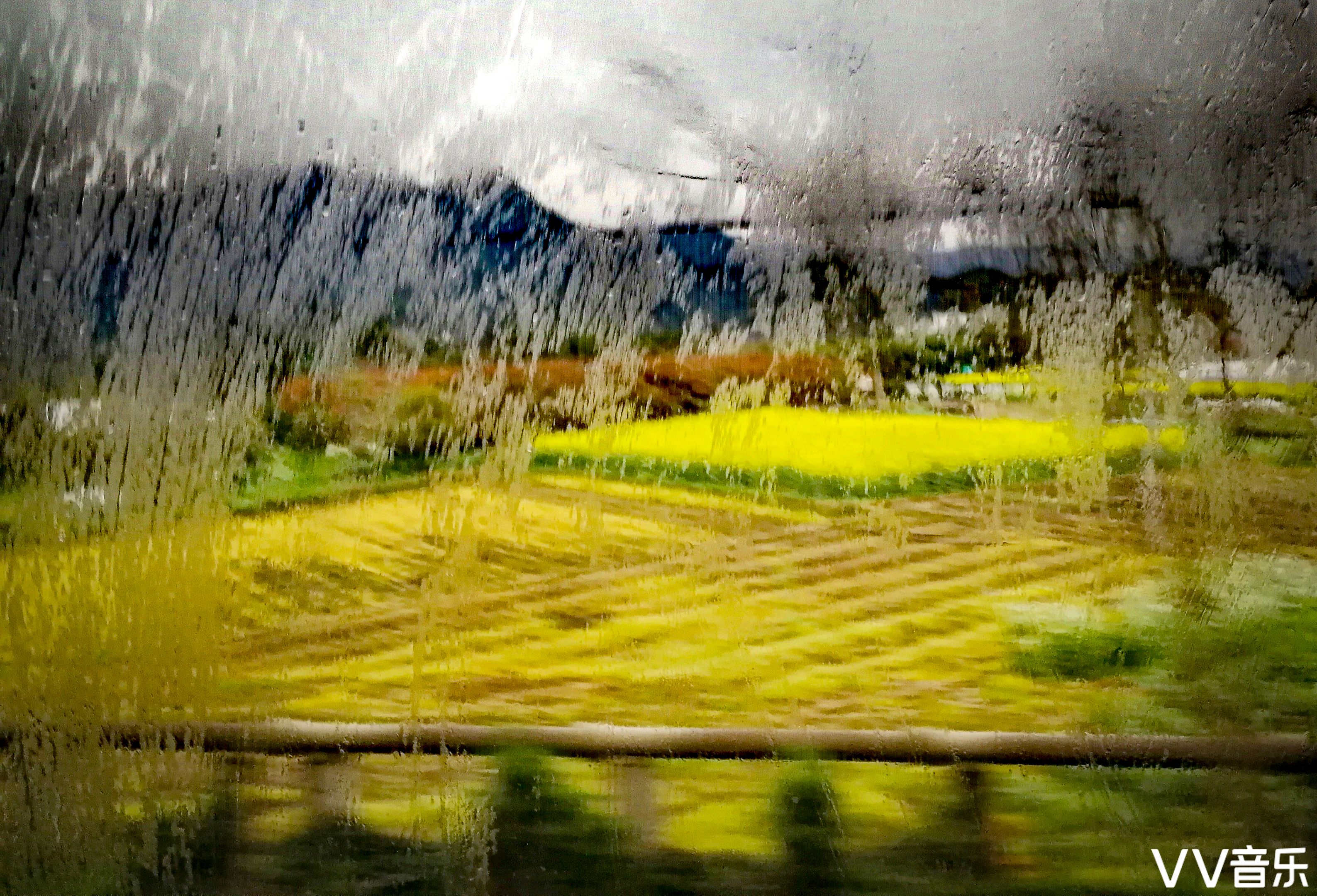 雨天窗外的风景