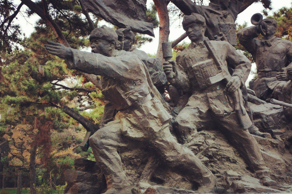 原创作品《永恒的雕像》作者朗