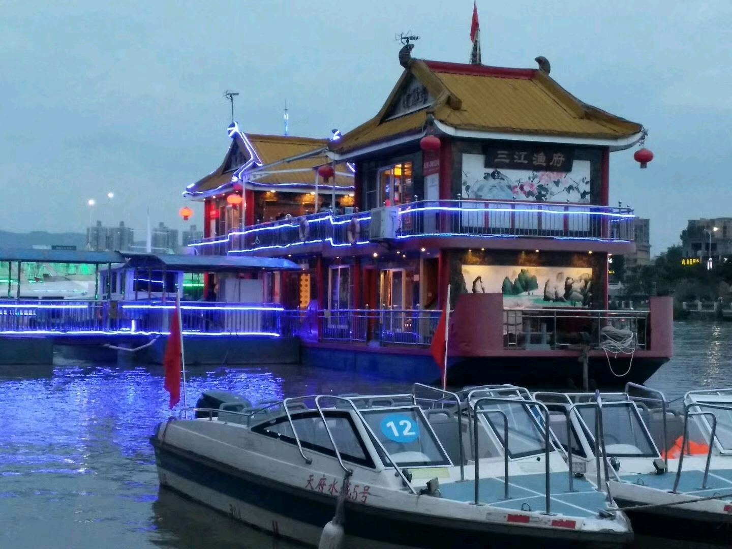 一家人,包容越多幸福越多