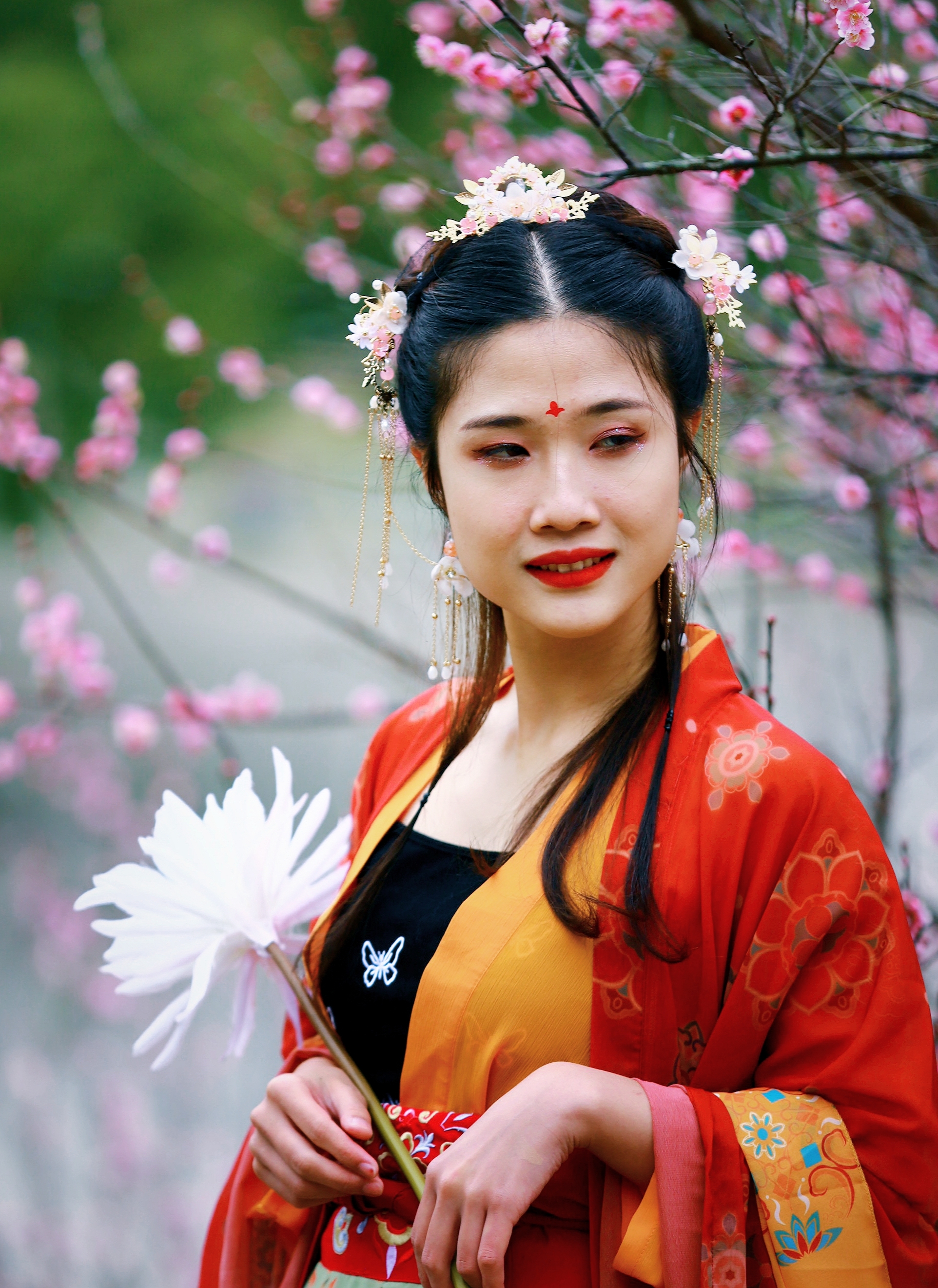 新篇古装红梅赞摄影刘友灼福州出镜模特小李拍摄地点福州林阳寺景区