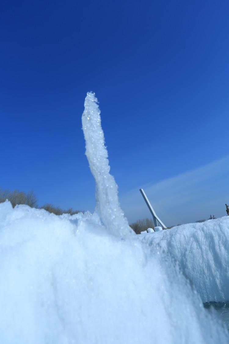 哈尔滨,松花江,大顶子山早春融冰