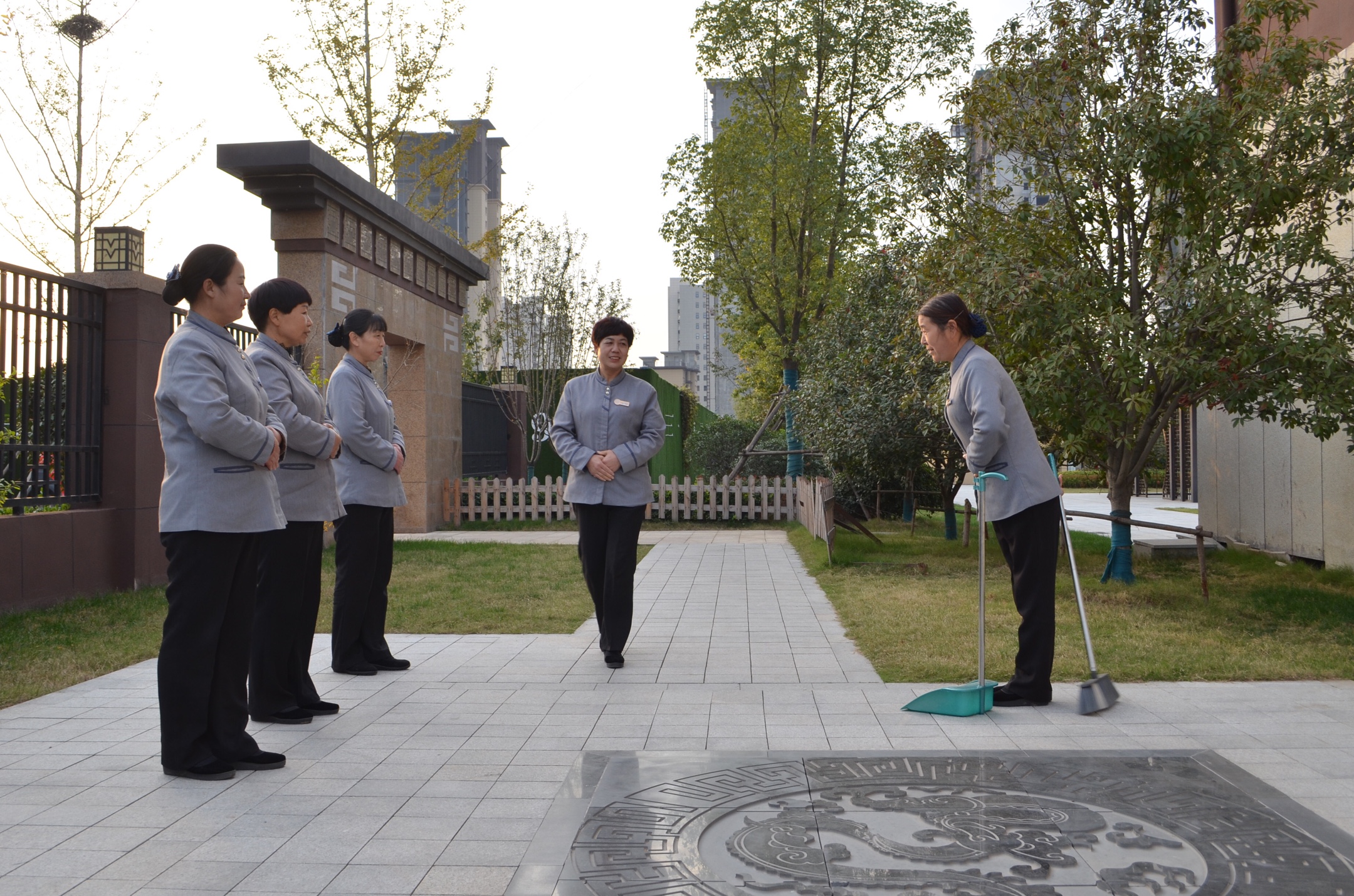 万基九尊府案场最美保洁篇