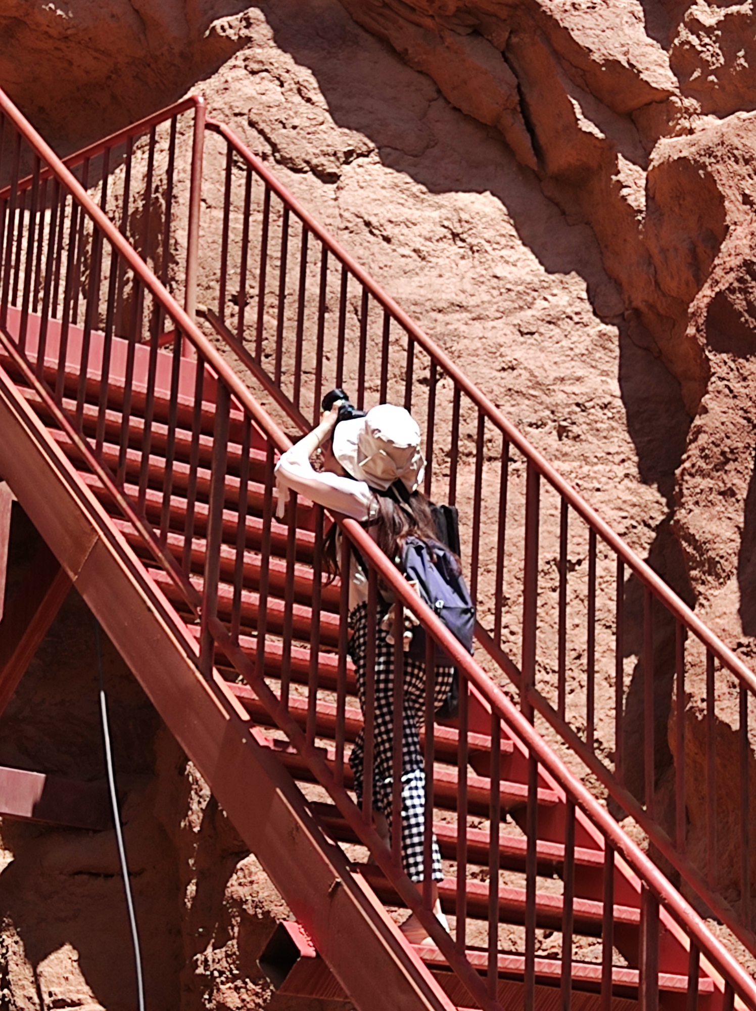 美女走丹霞: 甘肃张掖七彩丹霞公园及平山湖大峡谷行摄之旅