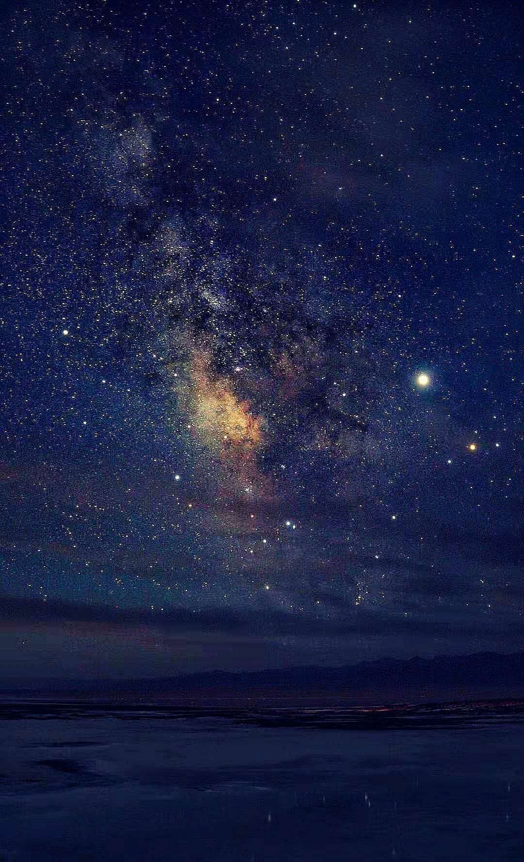 乡愁熟睡的月夜(诗七首) / 牧笛 微风拂过等