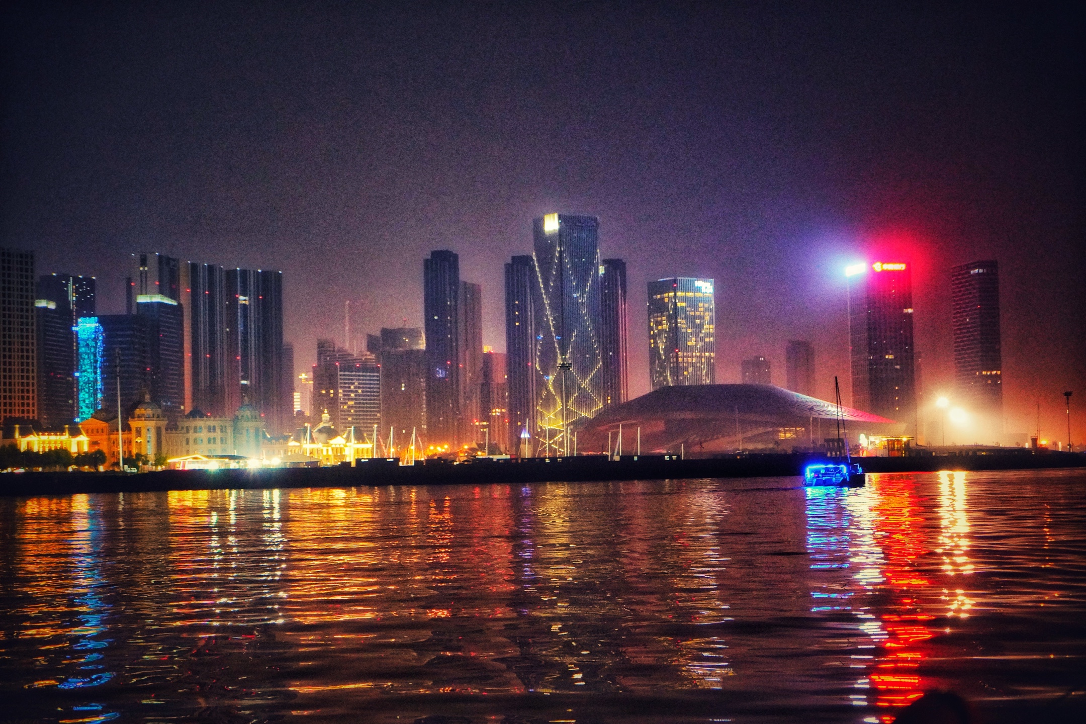 《东港码头夜太美》