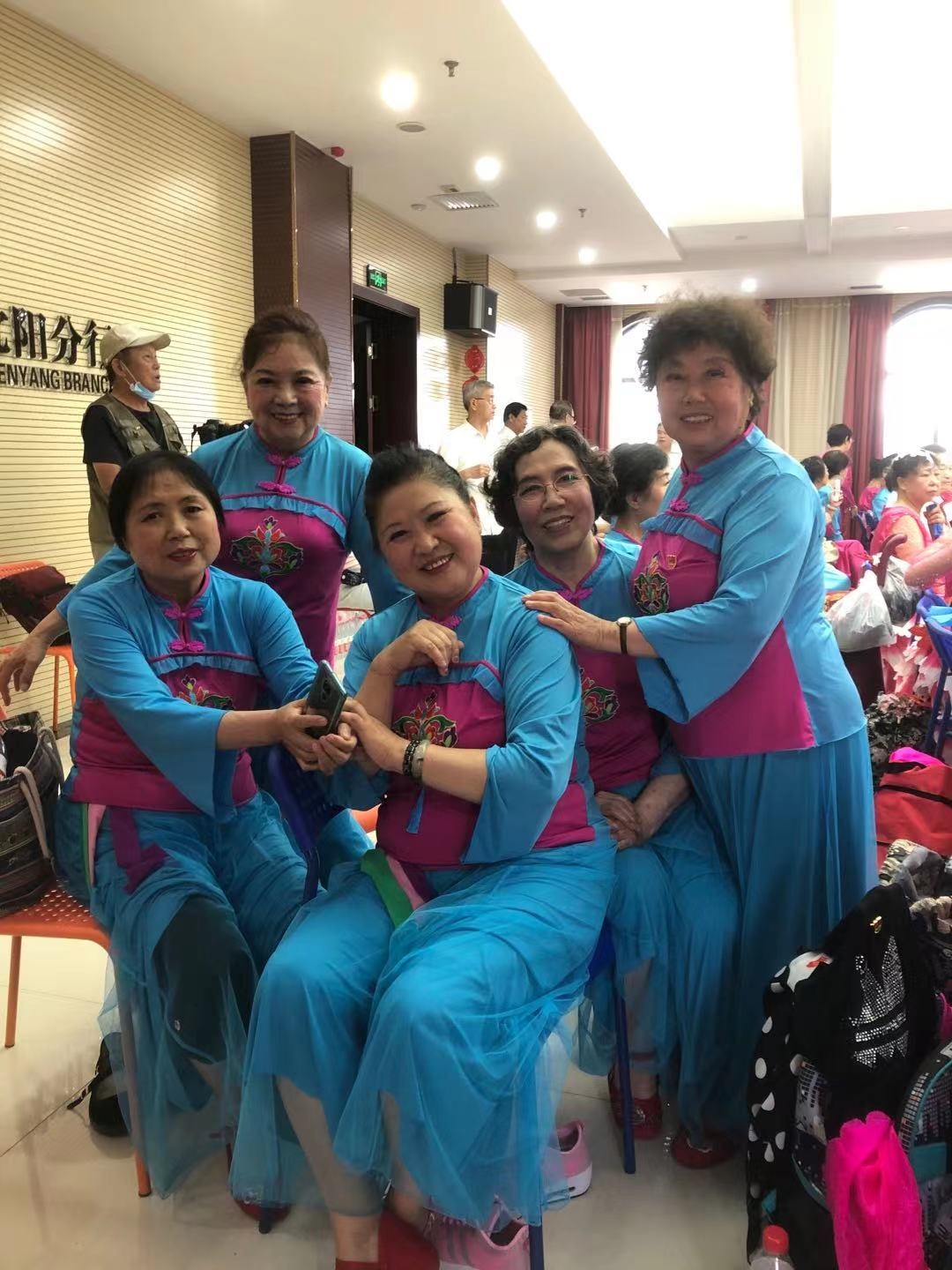 小草姐妹建党百年演出照片集锦