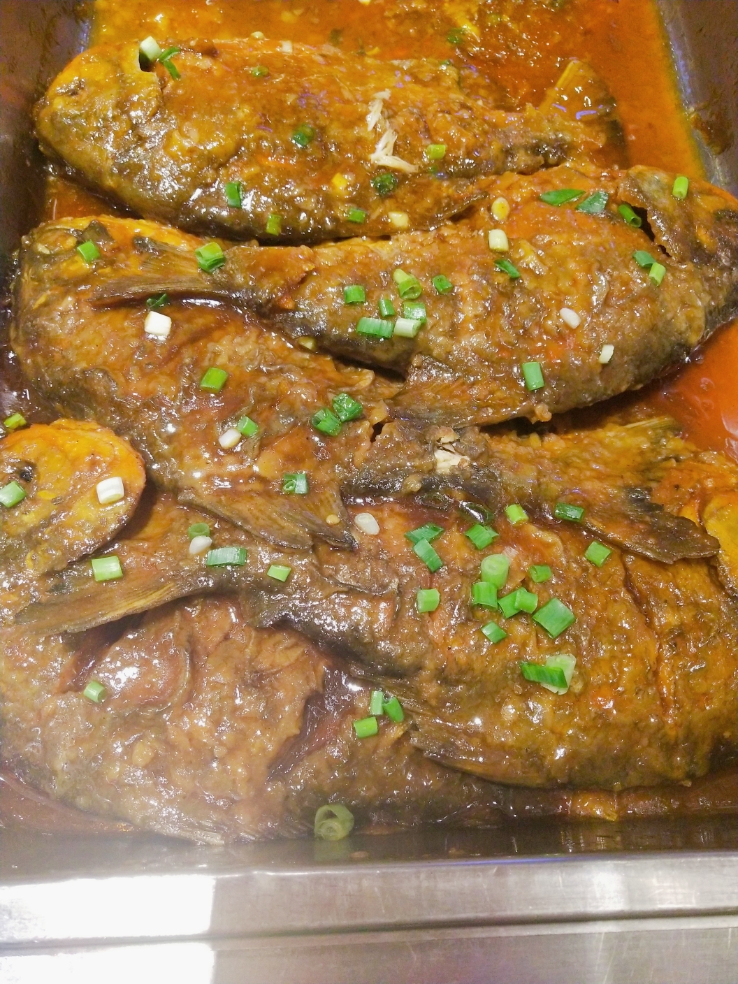 干烧鲳鱼 制作人:张新泽