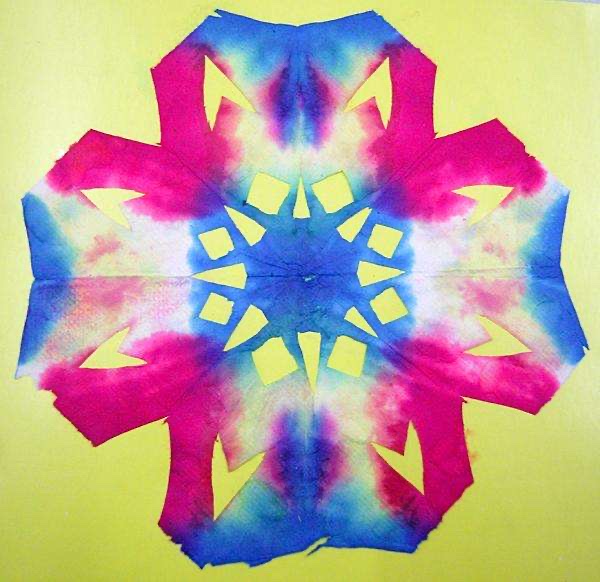 小学艺术自主学习课程—-美丽的染纸