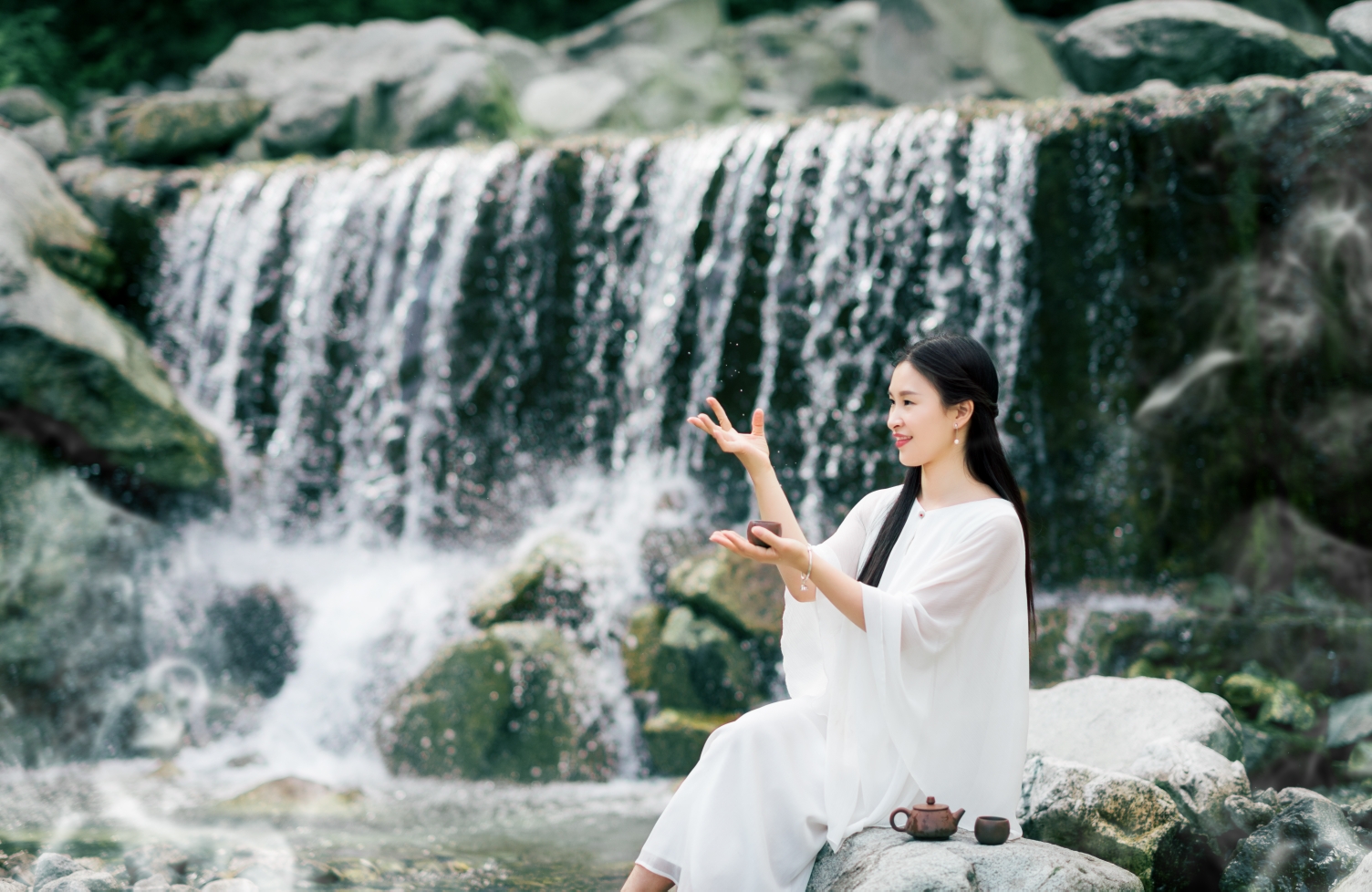 茶水美图女孩图片