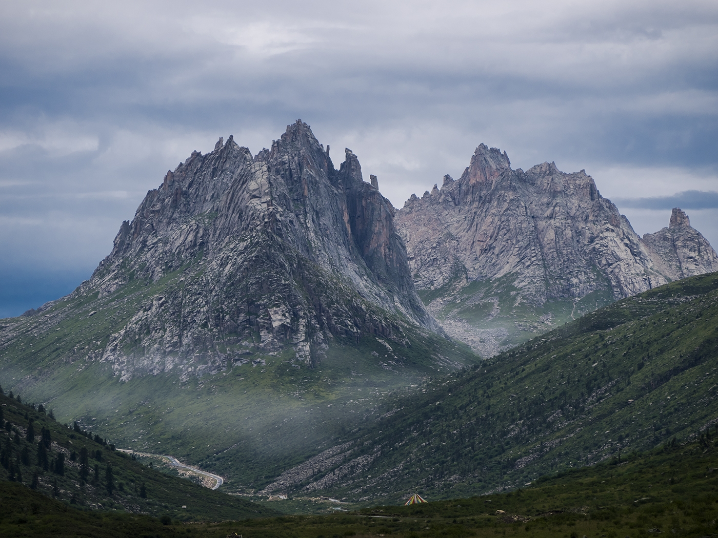 神山的馈赠———"莲宝叶则"的神奇天像