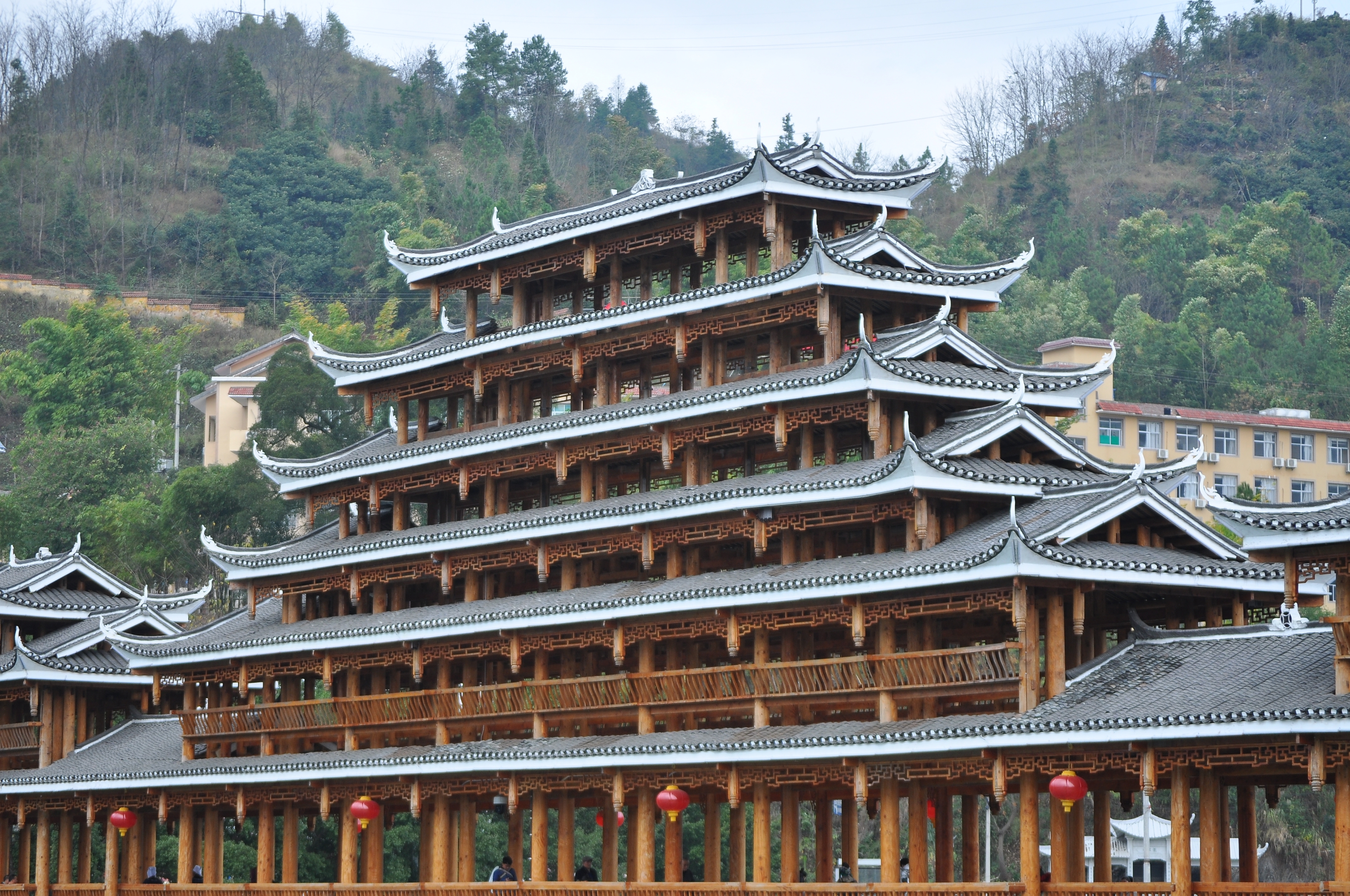 三都水族自治县位于贵州省黔南布依族苗族自治州东南部,是我国