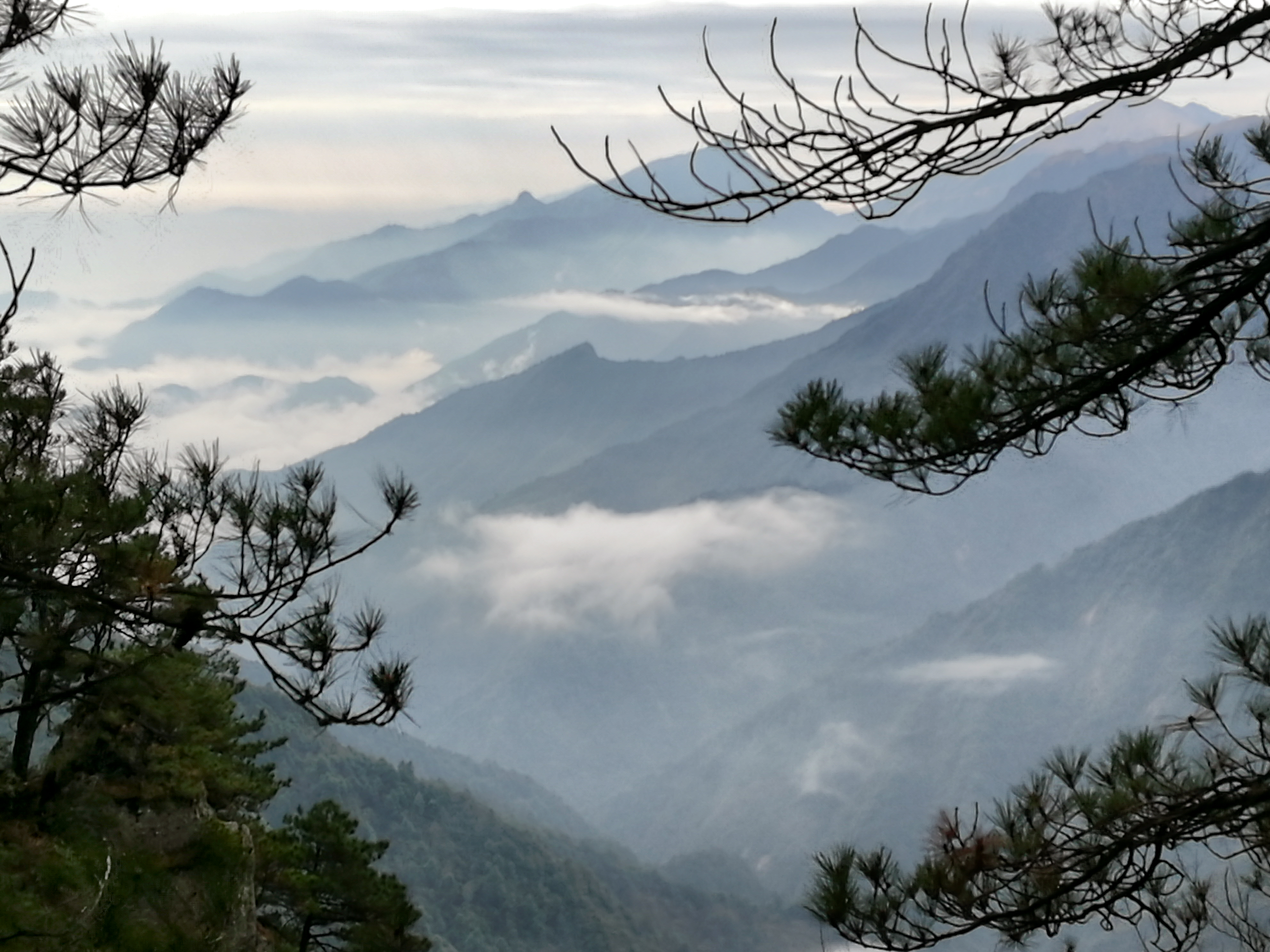 2017年12月在江西宜春羊狮慕景区旅游是用手机拍下的这一美丽壮观的