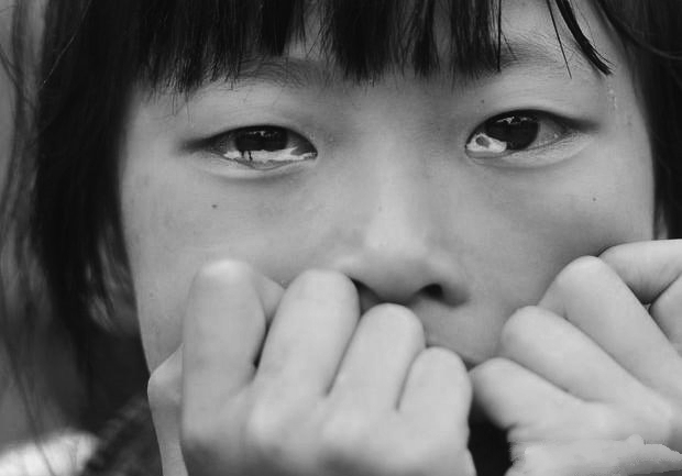 一声声吟唱如泣如诉,表达了一个年幼丧母的苦孩子,倍受后母欺凌摧残