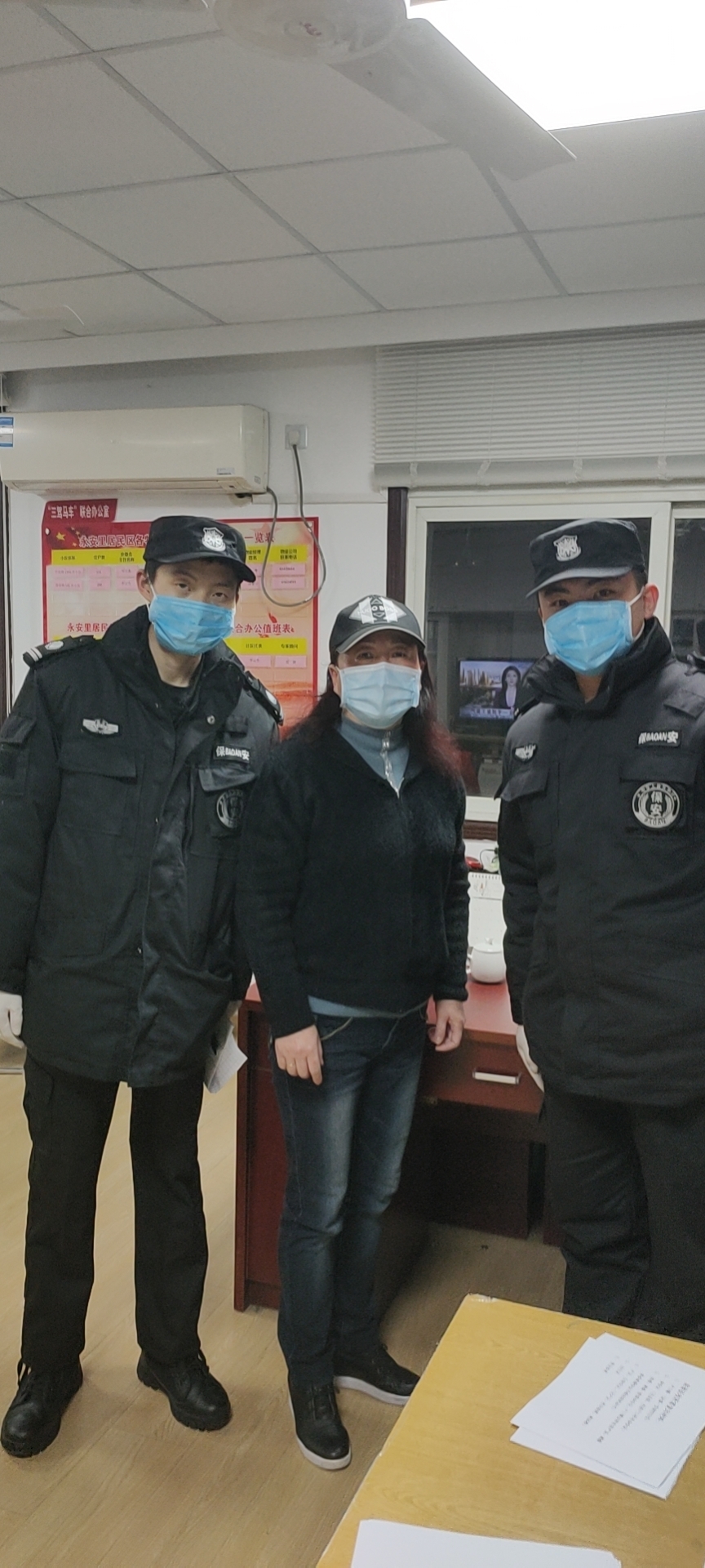 上海万荣集团东安保安特保队执行保障杨浦区大桥街道二级旧里小区夜间