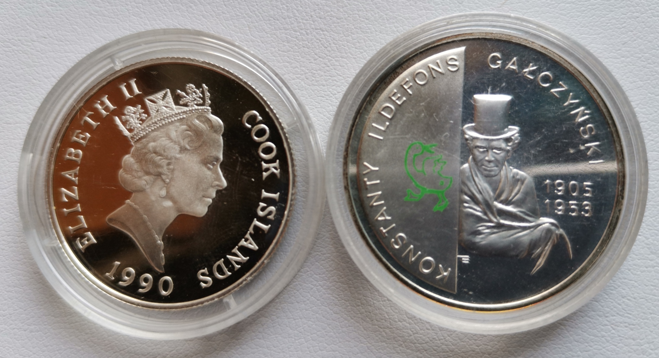 小银币两枚(波兰2005年诗人盖西尼斯基10兹罗提彩色银币,库克1990年