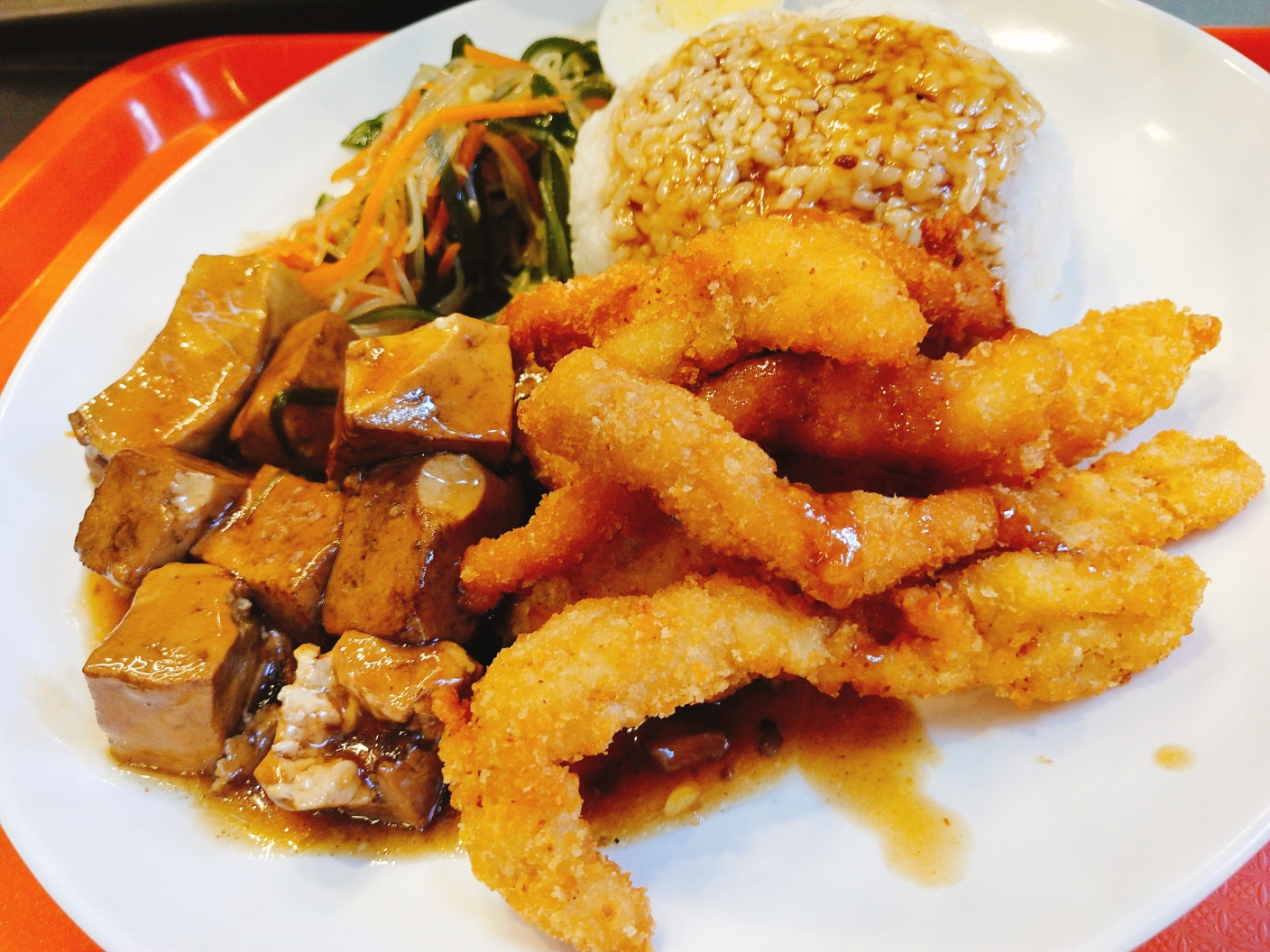 香酥鸡柳饭 制作人:庞辉辉