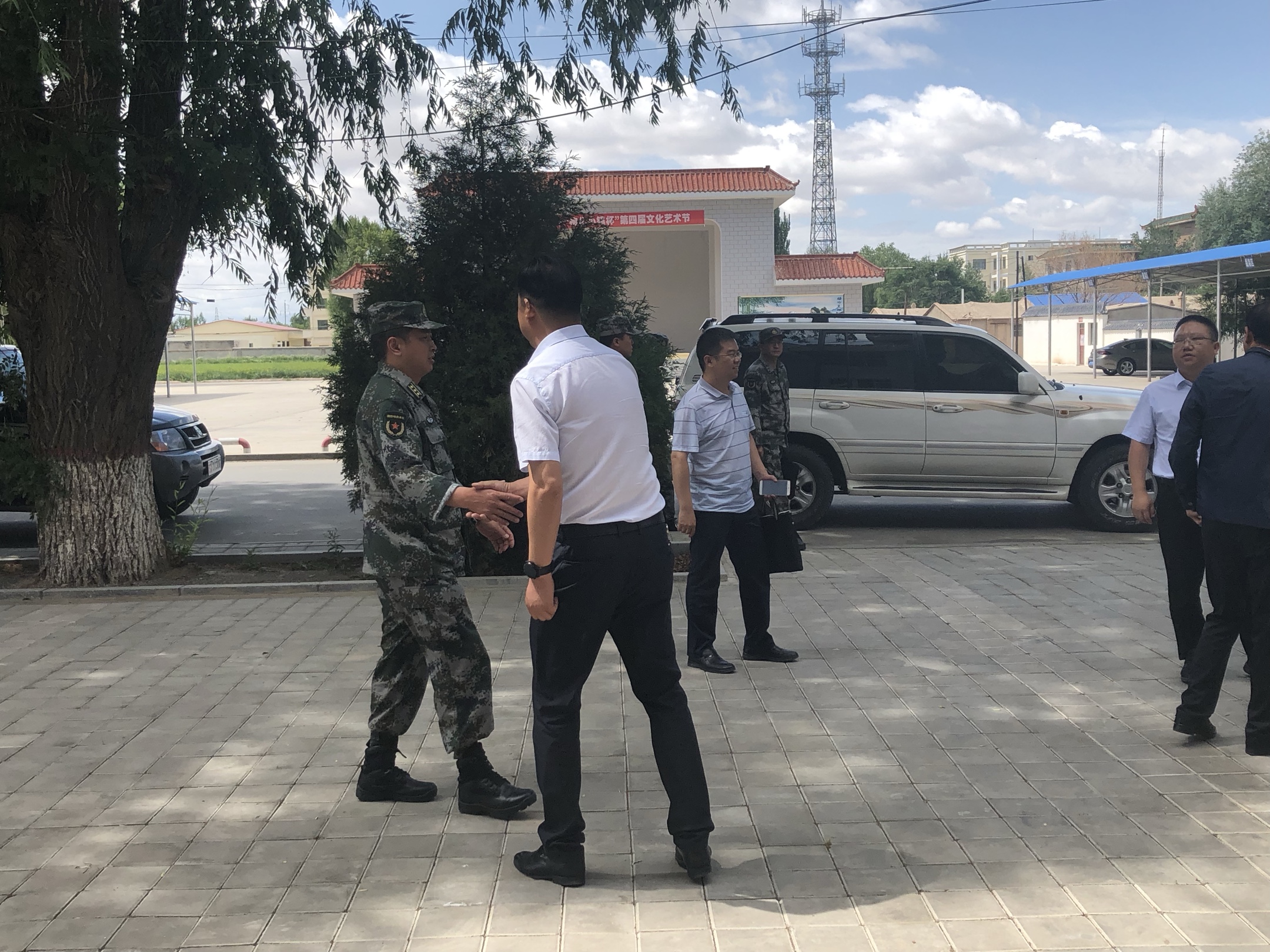 酒泉军分区魏司令员一行来我镇检查党管武装工作