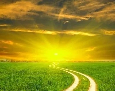 做一个内心自带光芒的人          发出你的光芒,       每一天