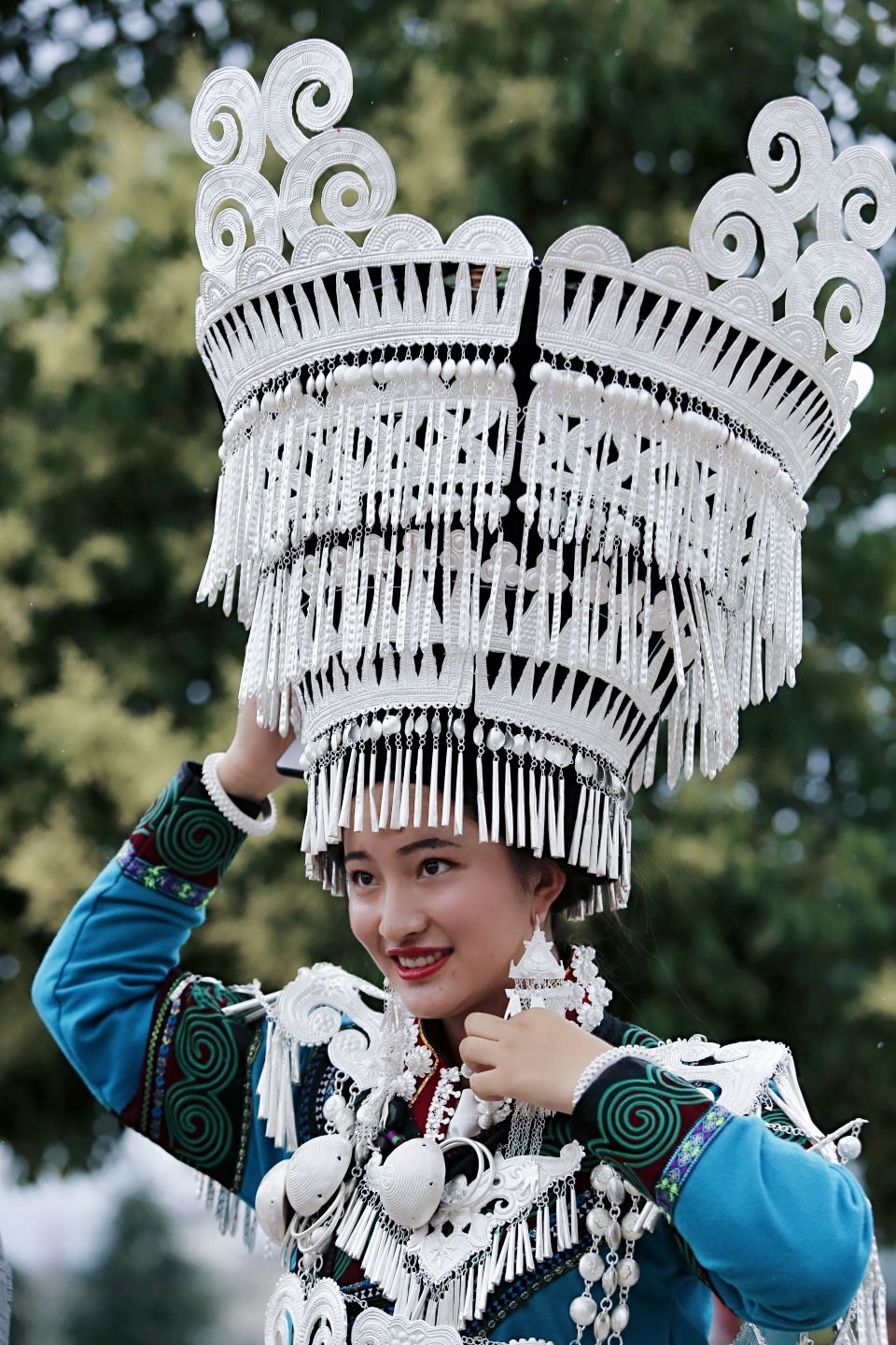 川西南  大凉山  布拖  美姑 彝族火把节选美活动中 那危乎高哉  硕大