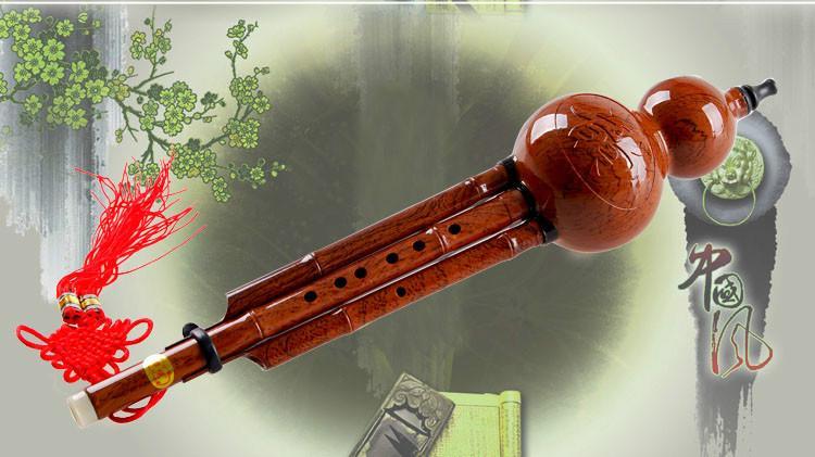 葫芦丝,又称"葫芦箫",是云南少数民族乐器,葫芦丝发源于德宏