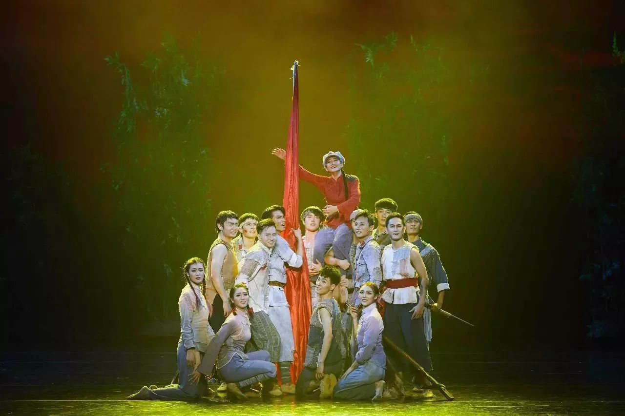 171舞剧08《井冈》