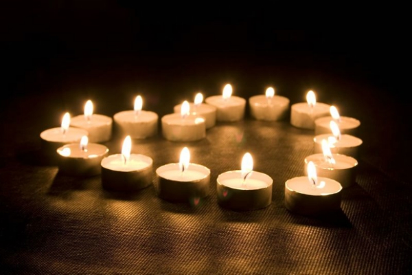 歌曲:烛光泛舟演唱:平安是福