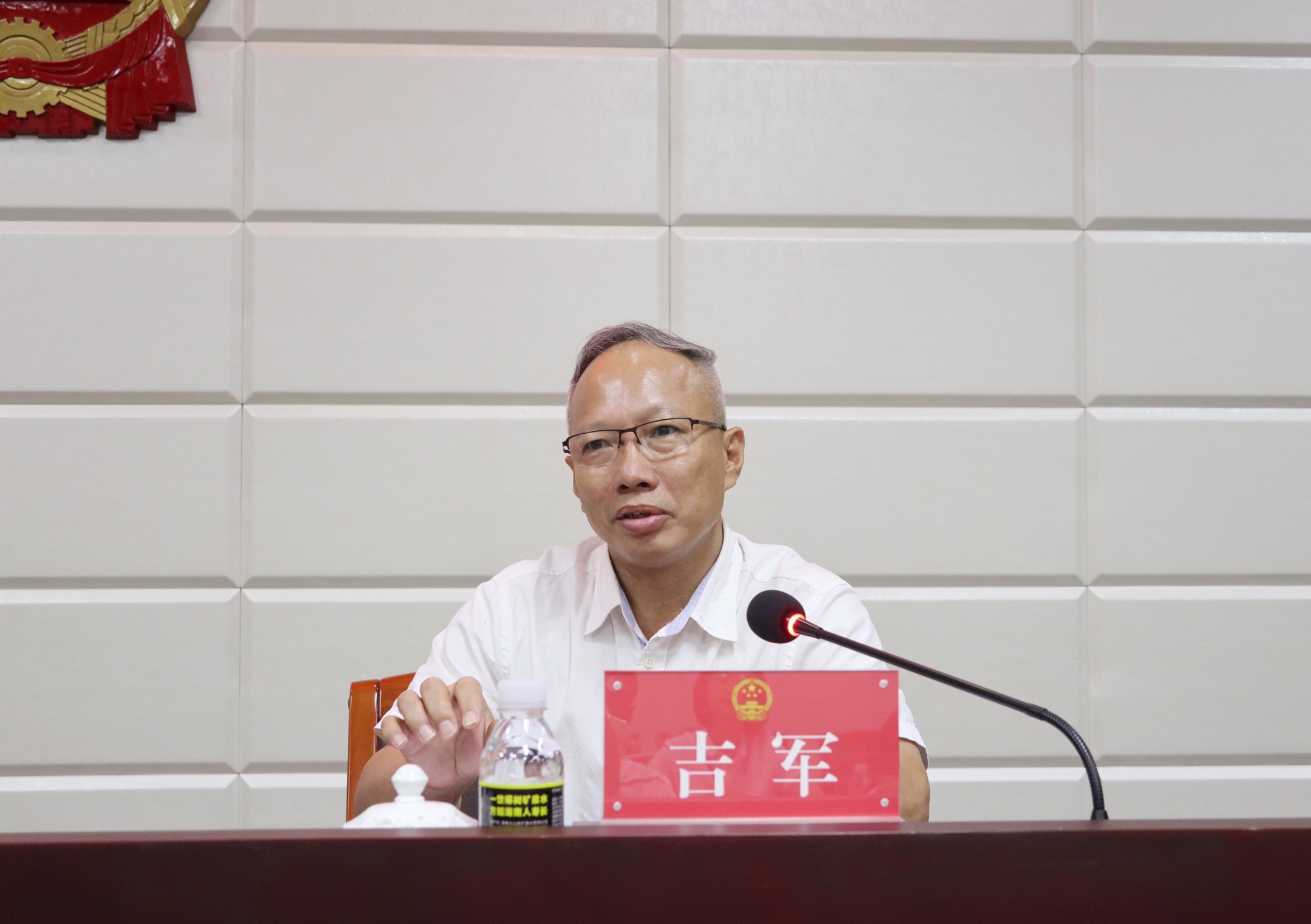 秀英区人大召开全体干部大会,总结提升人代会会务工作