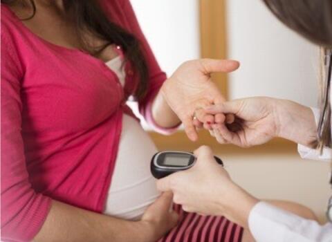 孕妇检查血糖挂什么科？