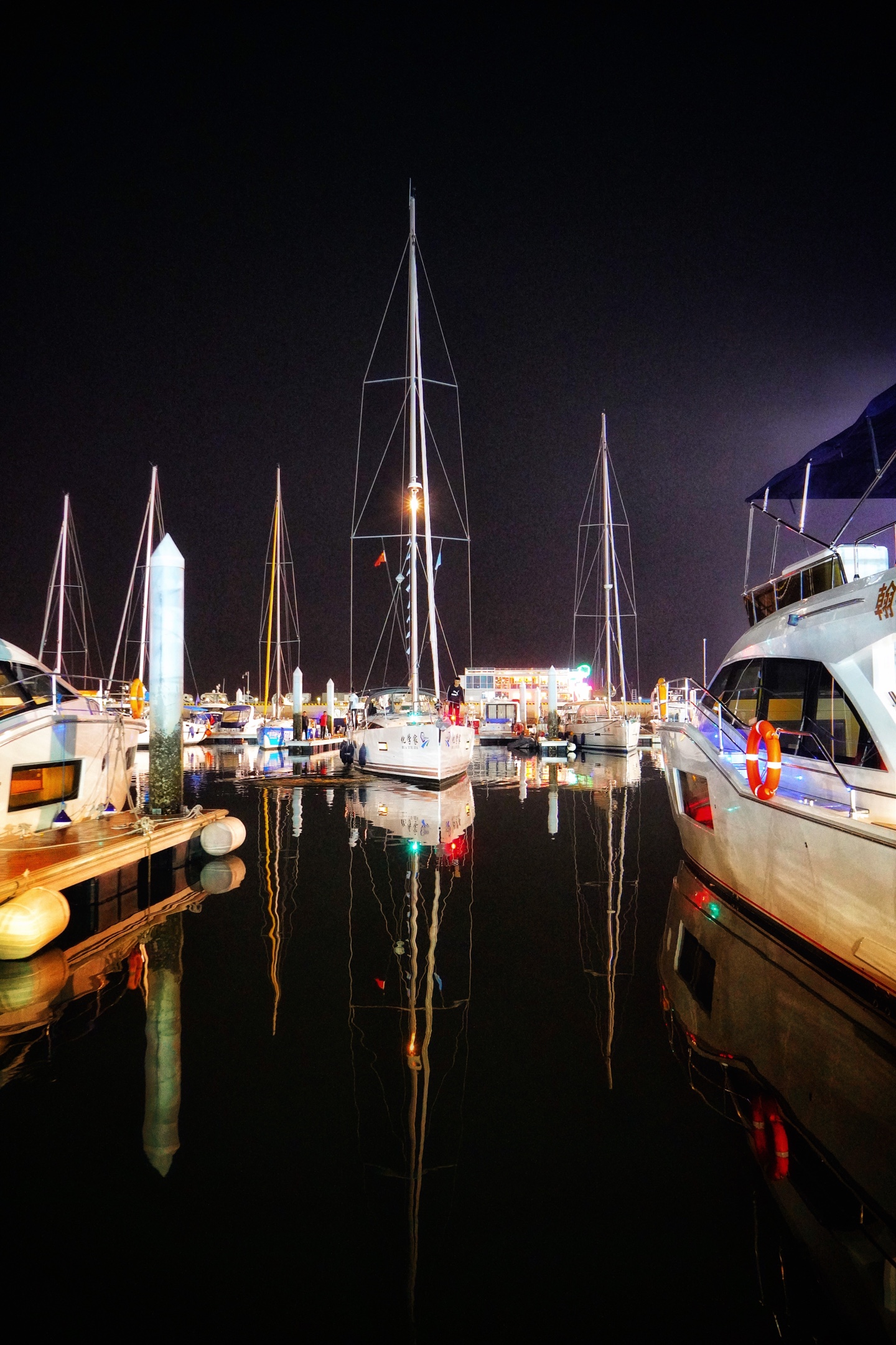 《东港码头夜太美》