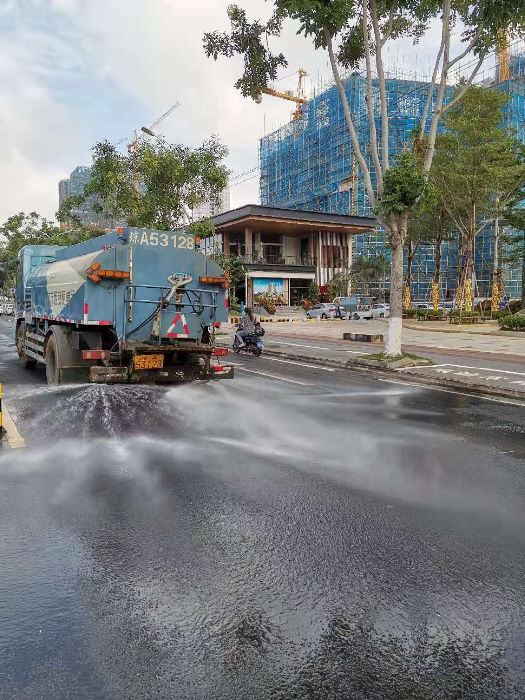 洒水式落实图片