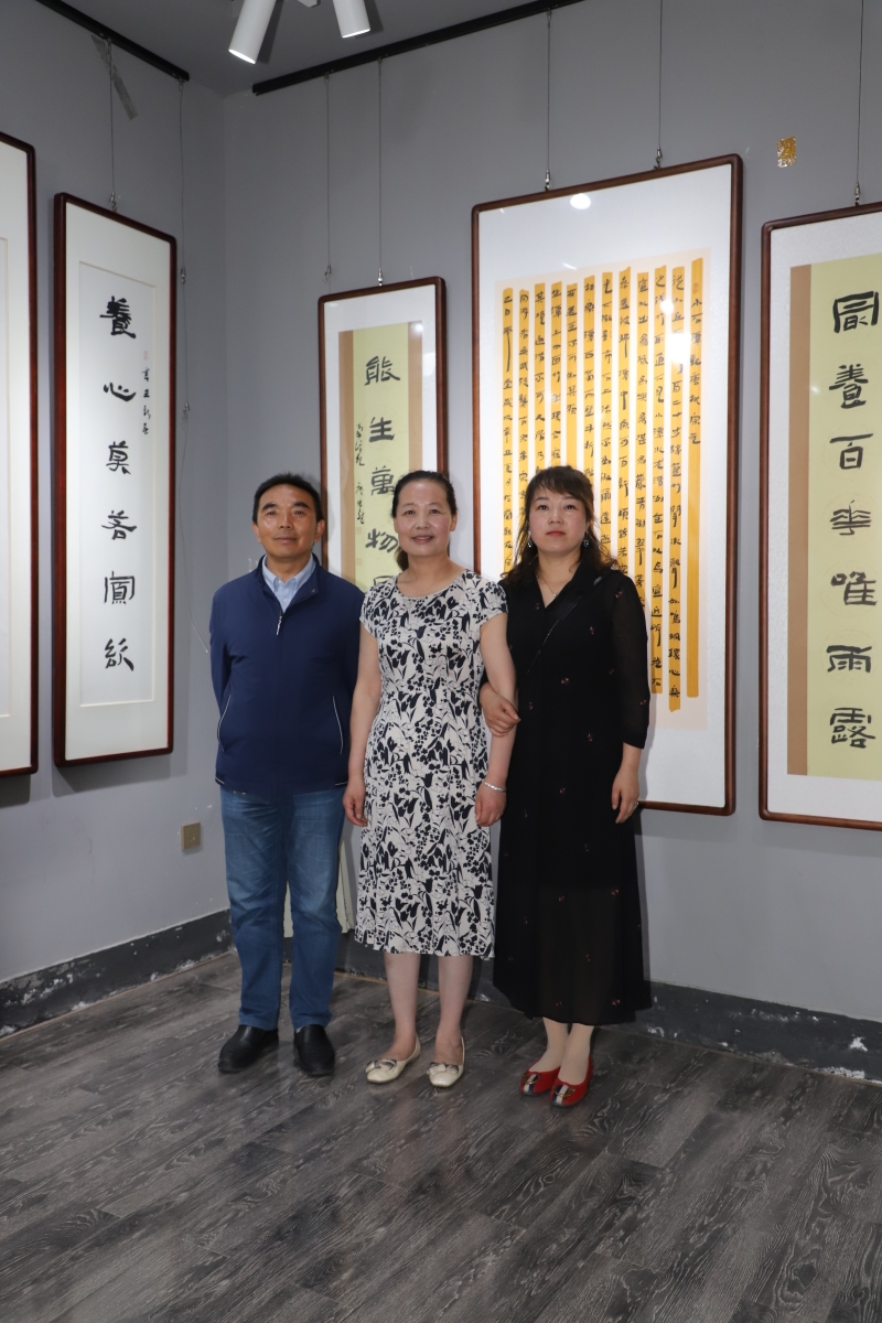 "我心向党.廖宏斌书法作品展"开幕式在礼县文化馆举行.