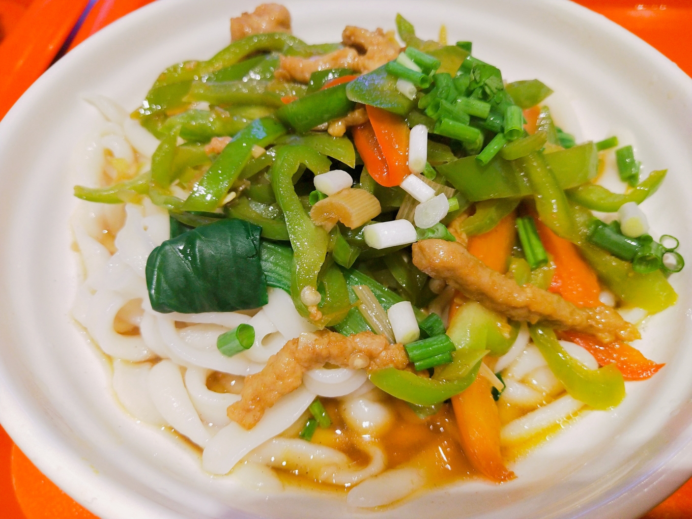 尖椒肉丝面 制作人:王雪