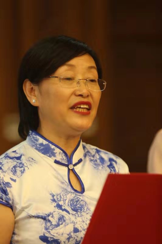 同声共抒爱国情,铿金霏玉诵中华——迎国庆师生朗诵会