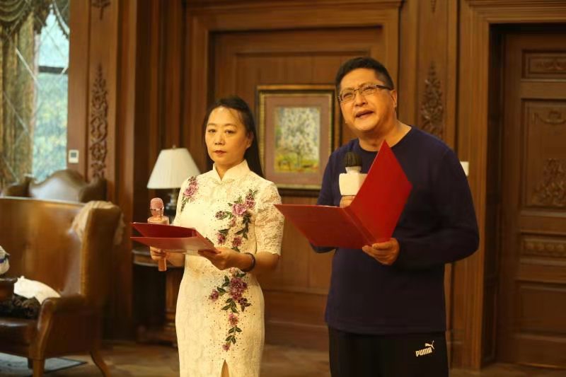 同声共抒爱国情,铿金霏玉诵中华——迎国庆师生朗诵会