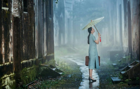 雨巷油纸伞姑娘图片图片