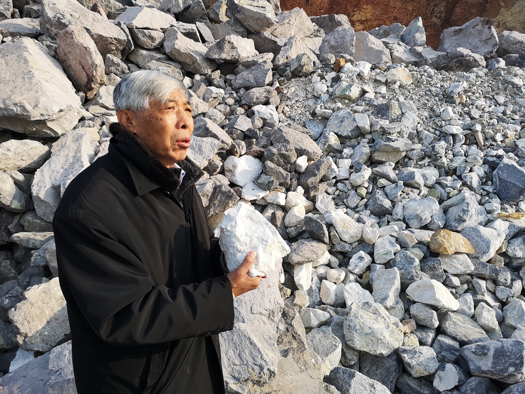 旧貌换新颜河北承德鹰手营子转型调研